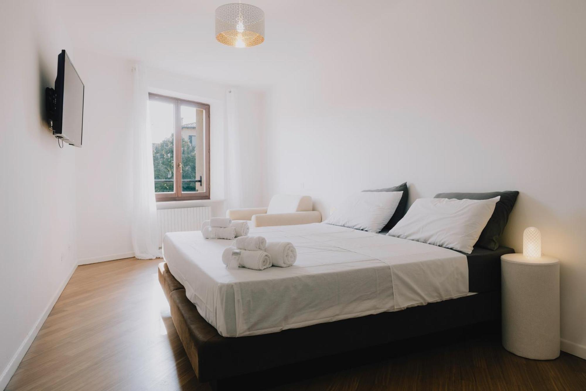 Cavour Luxury Apartments Βερόνα Εξωτερικό φωτογραφία